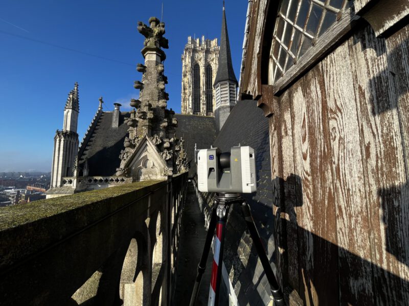 Daken scannen van Sint-Romboutskathedraal te Mechelen